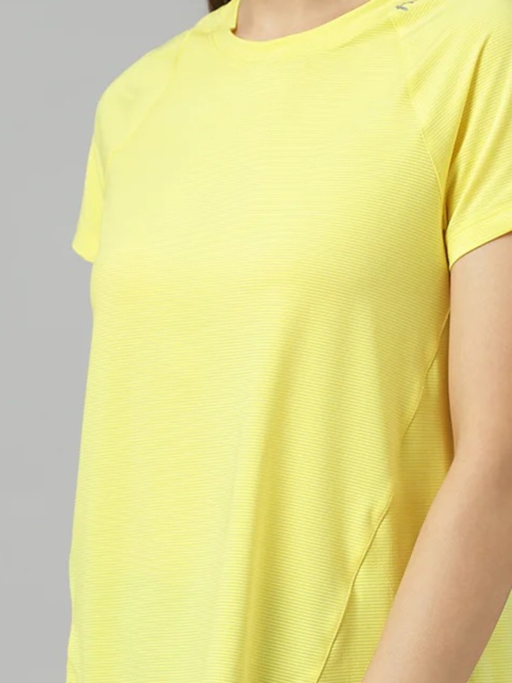 Women's Bright Yellow Short-Sleeve Top Layer 8 Size XL